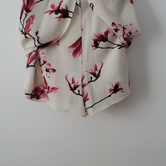 Floral romper - Picture 2 of 6